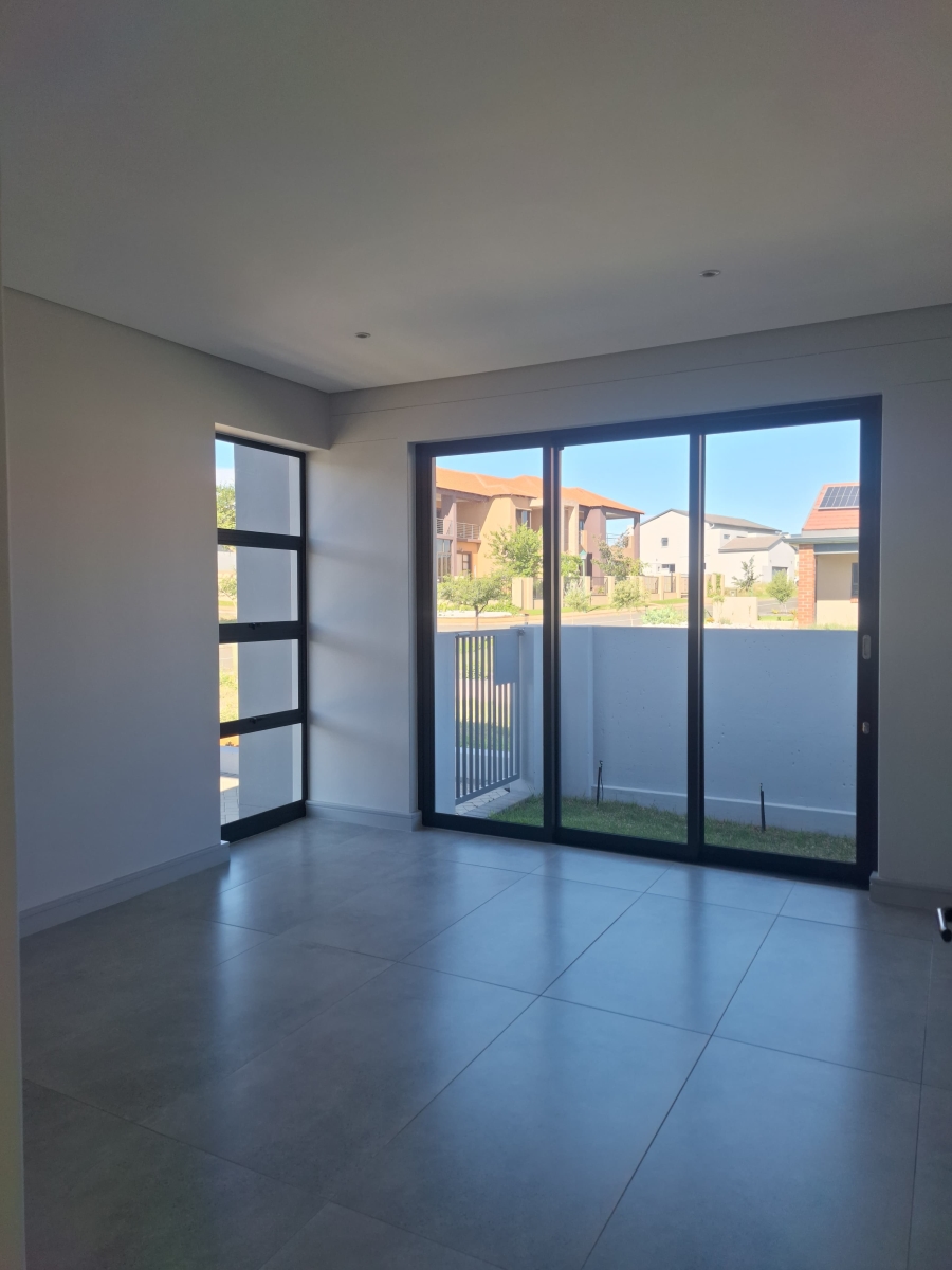 4 Bedroom Property for Sale in Woodland Hills Bergendal Free State